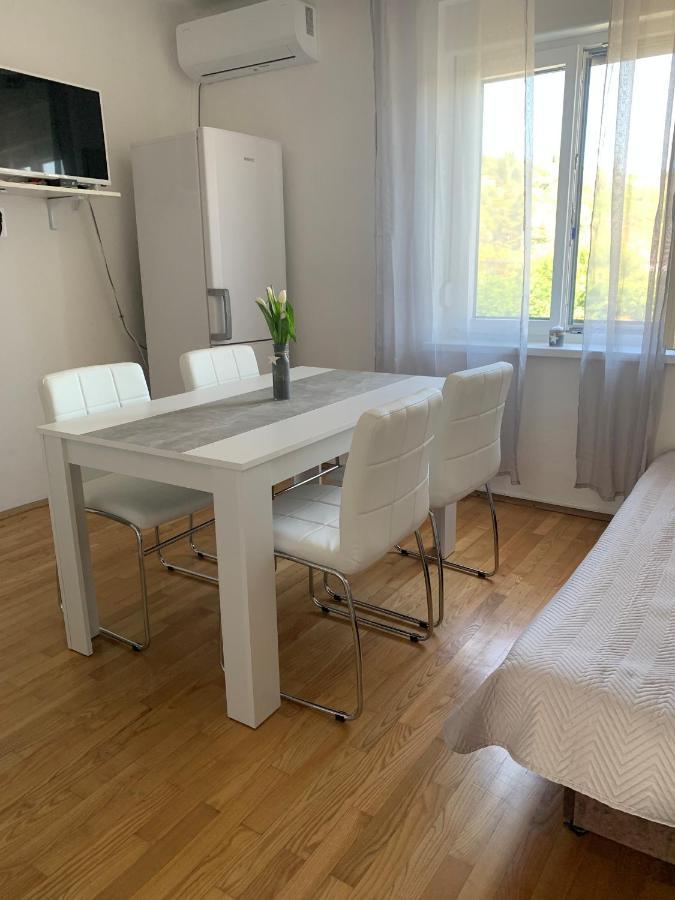 Apartmaji Amitis Portoroz Exterior photo